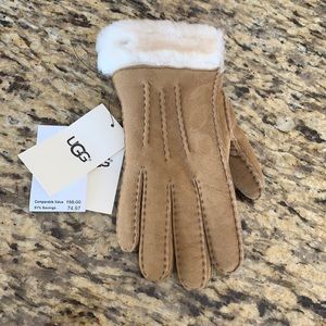 1 UGG Exposed Sheepskin Glove Sz M Right Hand